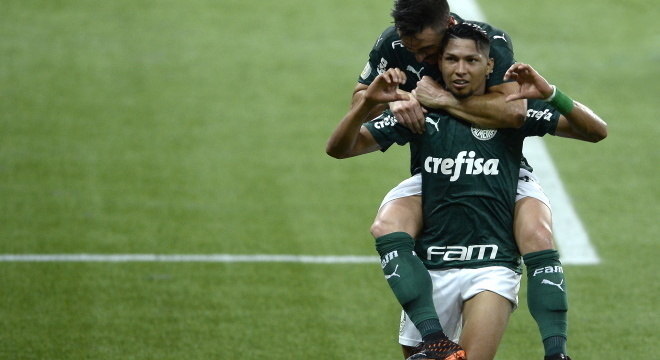 Leia mais sobre o artigo Descendo a ladeira: Palmeiras goleia o Bahia