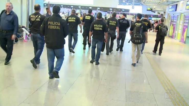 Leia mais sobre o artigo EXCLUSIVO: Policiais Federais acabam de desembarcar no aeroporto de Salvador. Será se vai ocorrer mais fase da faroeste esta semana?