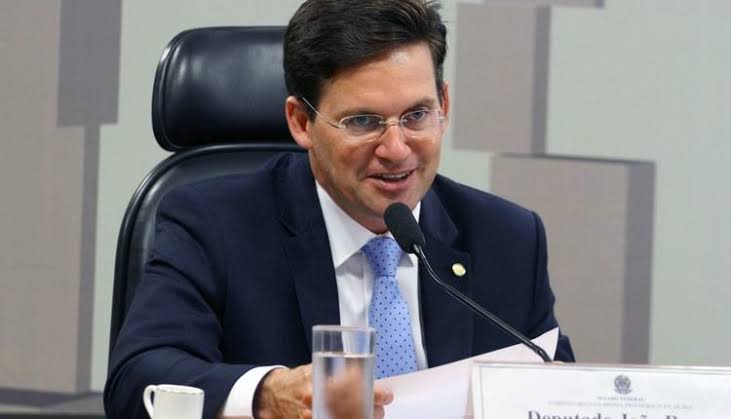 Leia mais sobre o artigo EXCLUSIVO: Roma desiste da candidatura ao governo da Bahia. Saiba qual cargo ele será candidato