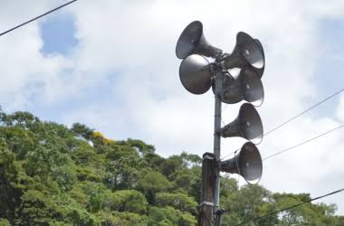 Leia mais sobre o artigo Sirenes acabam de serem acionadas em Salvador e prefeitura inicia retirada de famílias em diversos bairros