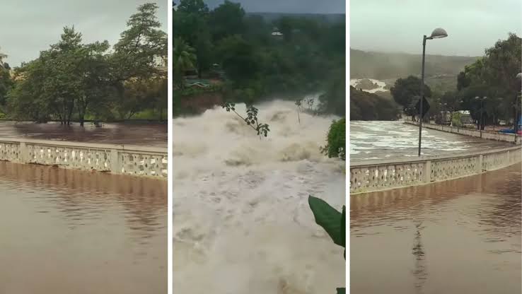 Leia mais sobre o artigo Lençóis: Rio transborda e invade cidade destruindo tudo pela frente