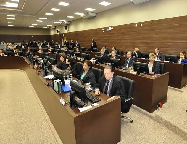 Leia mais sobre o artigo BOMBA ! Corregedoria do TJ/BA abre PAD contra Juíza de Barreiras